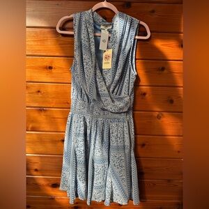 Entro Blue and White Patterned Midi Dress